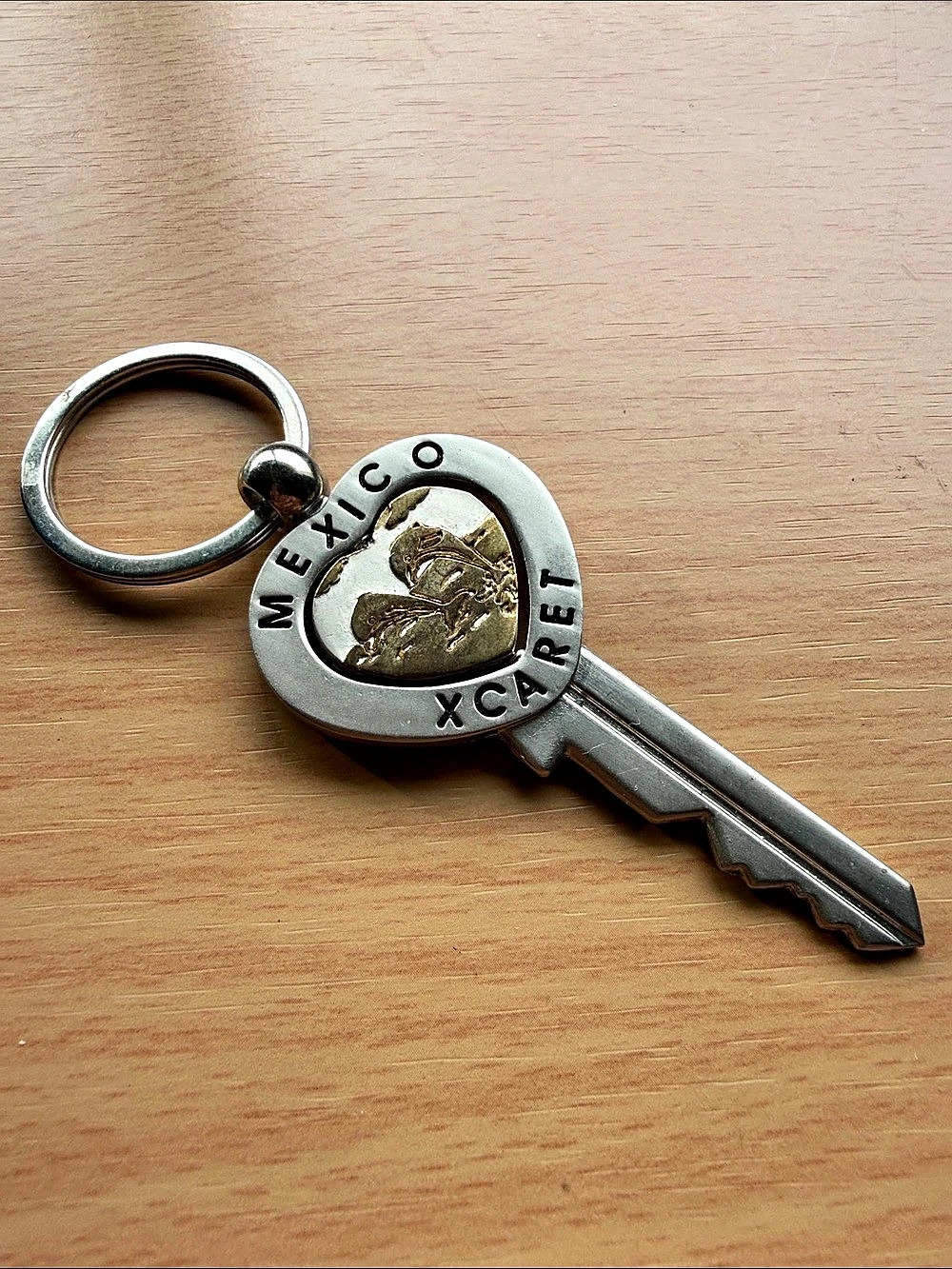 Mexico Xcaret Keychain Souvenir Keychain in Silver & Brown